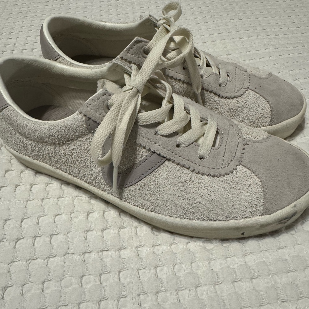 Women’s Vans cream colored Casual Sneakers